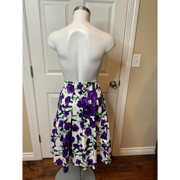 Samantha Sung White Purple Floral Carnation Pleated Zelda Skirt NWT $450 Size 8 - Picture 5 of 7